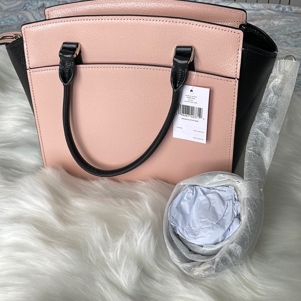 New purse, never used